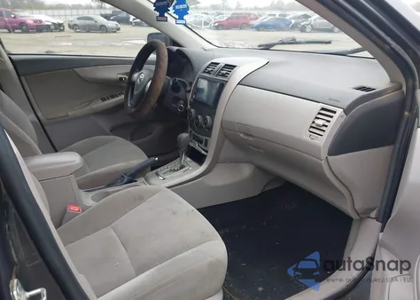 2011 Toyota Corolla Le z USA, uszkodzony, nr VIN 2T1BU4EE2BC592339